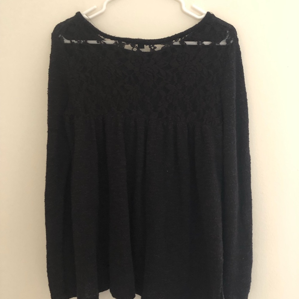 American Eagle BlackLace Top